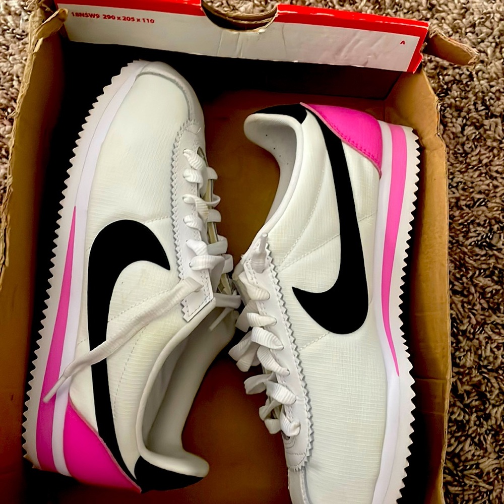 COPY - Nike cortex